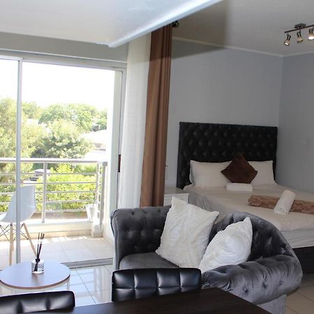 Abigail'S Studio Apartment @ Trift Tower Windhoek Exterior foto