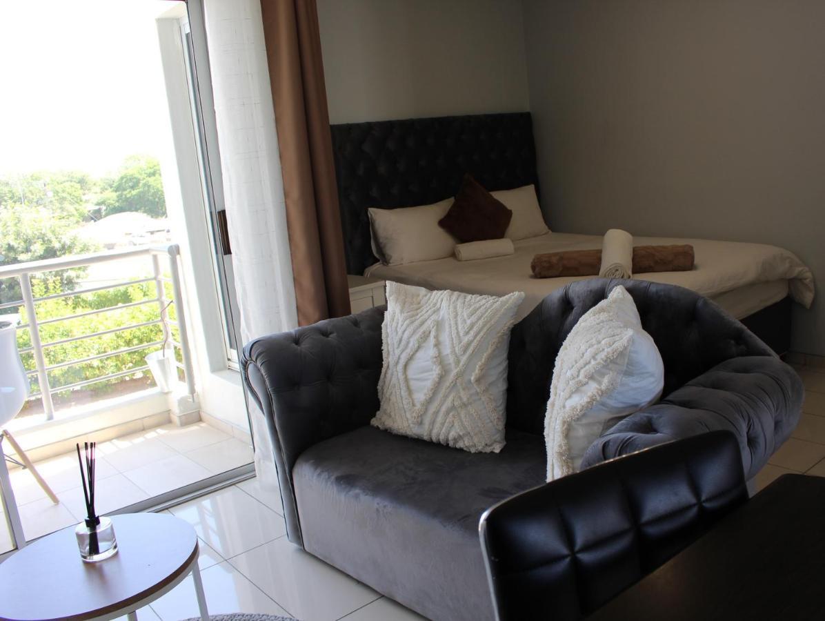 Abigail'S Studio Apartment @ Trift Tower Windhoek Exterior foto