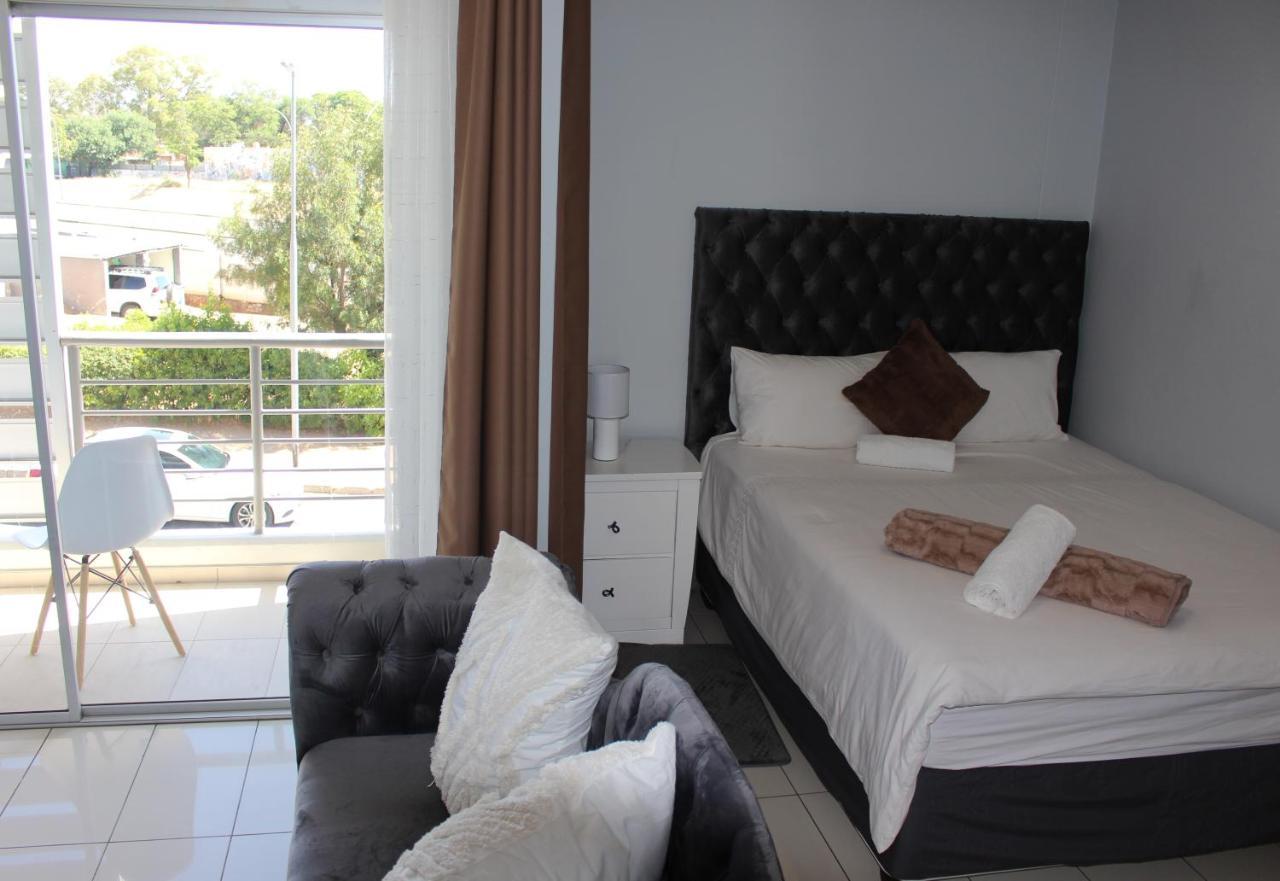 Abigail'S Studio Apartment @ Trift Tower Windhoek Exterior foto